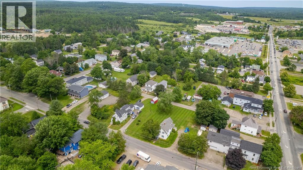 7 Queen W Street, St. Stephen, New Brunswick  E3L 2J7 - Photo 49 - NB131594