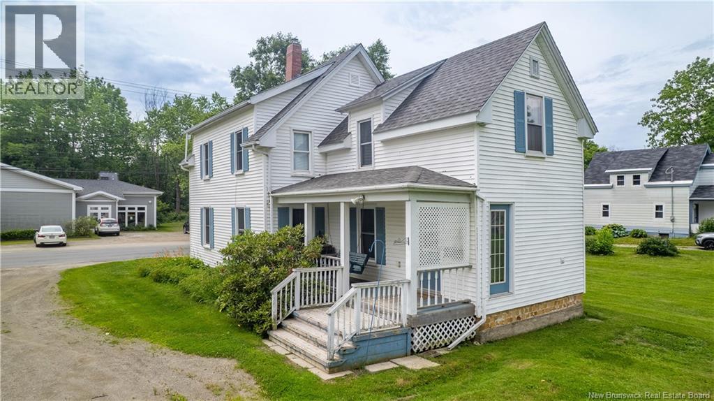 7 Queen W Street, St. Stephen, New Brunswick  E3L 2J7 - Photo 5 - NB131594