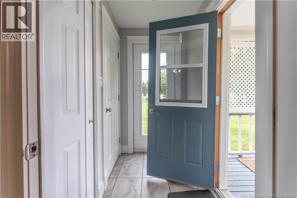 7 Queen W Street, St. Stephen, New Brunswick  E3L 2J7 - Photo 9 - NB131594