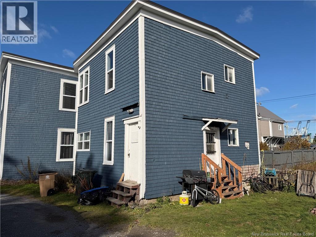 100-102 Guilford Street, Saint John, New Brunswick  E2M 1V6 - Photo 3 - NB132187