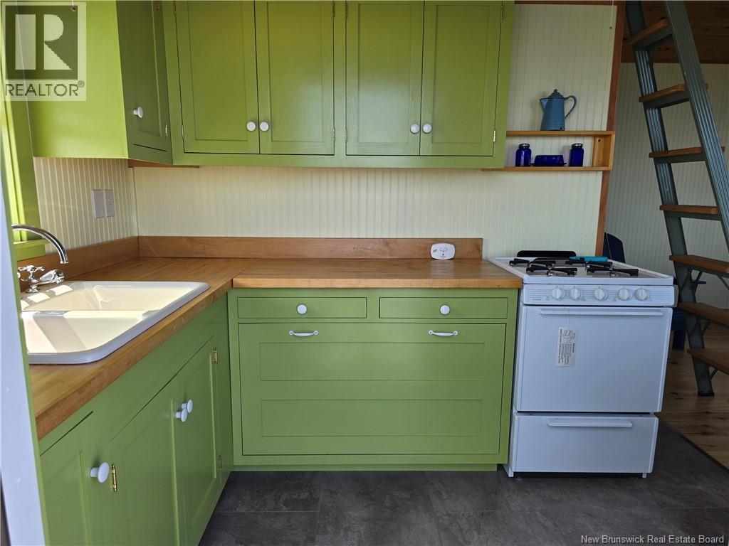 Cottage Little Island, Leonardville, New Brunswick  E5V 1L9 - Photo 7 - NB132367