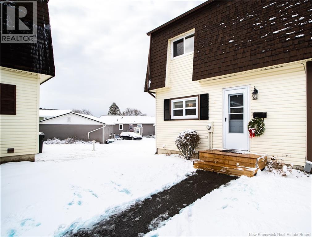 29 Westvale Park Place, Saint John, New Brunswick E2M 5B4 - Photo 2 - NB131536