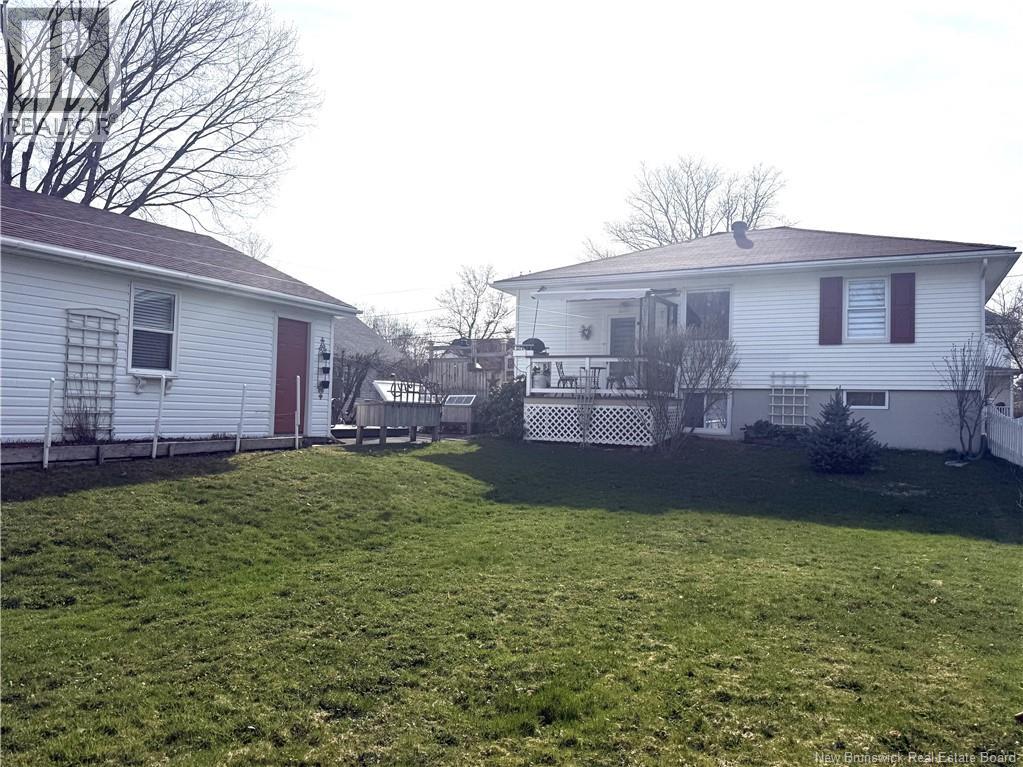 29 School Street, St. Stephen, New Brunswick  E3L 2N5 - Photo 4 - NB132619