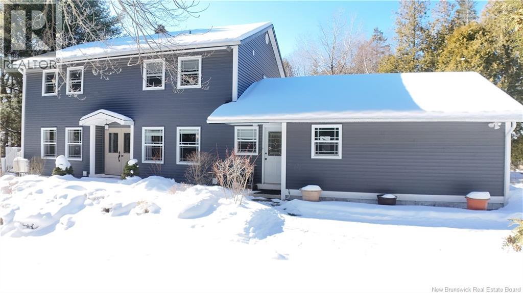 2 Henderson Park Road, Rothesay, New Brunswick  E2E 5M1 - Photo 2 - NB132979