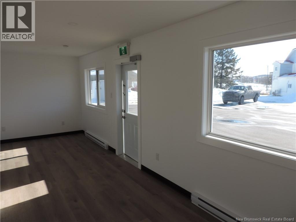 594 Rothesay Avenue Unit# 2, Saint John, New Brunswick E2H 2H1 - Photo 2 - NB133324