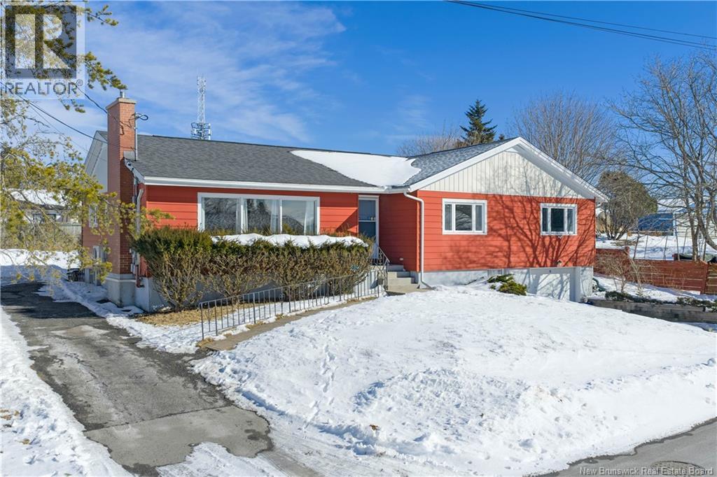 6 Duchess Street, Saint John, New Brunswick E2M 2T7 - Photo 3 - NB133346