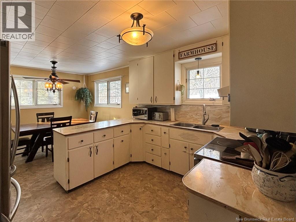 94 Whistle Road, Grand Manan, New Brunswick  E5G 1B3 - Photo 12 - NB133489