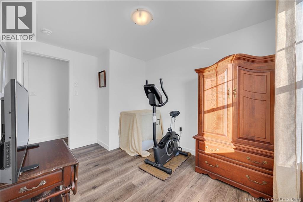 17 Rex Hurley Boulevard, Saint John, New Brunswick E2H 0B6 - Photo 13 - NB133394