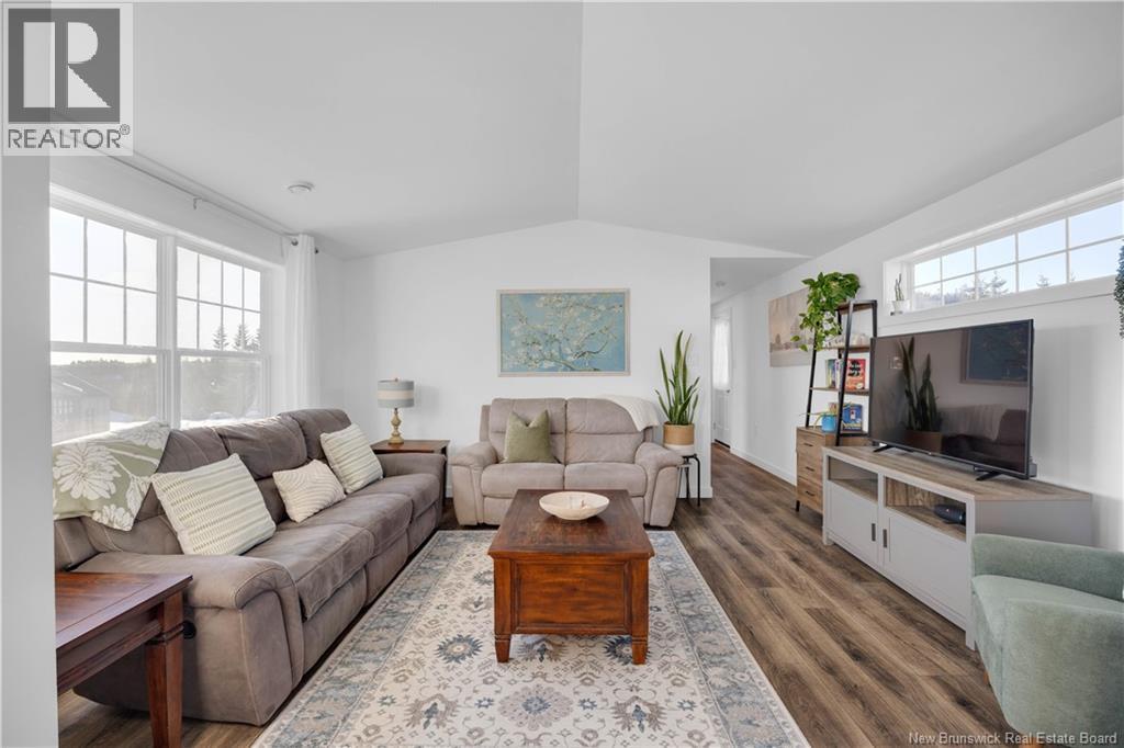 17 Rex Hurley Boulevard, Saint John, New Brunswick E2H 0B6 - Photo 8 - NB133394