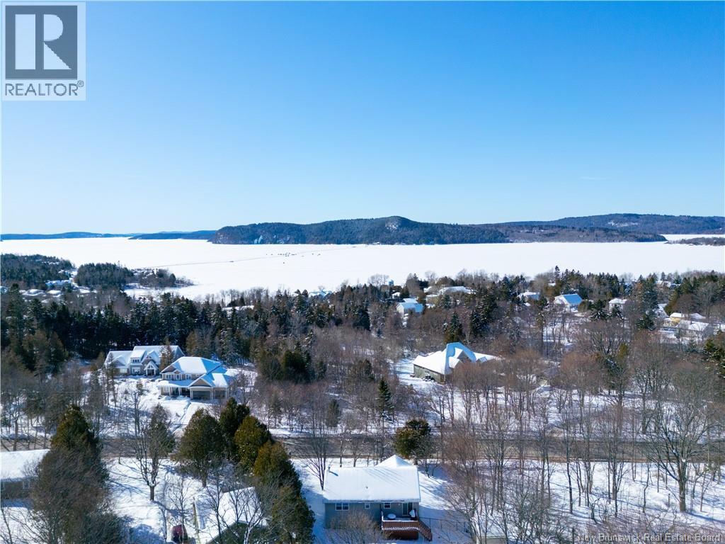 360 Gondola Point Road, Rothesay, New Brunswick E2E 1X5 - Photo 5 - NB133545