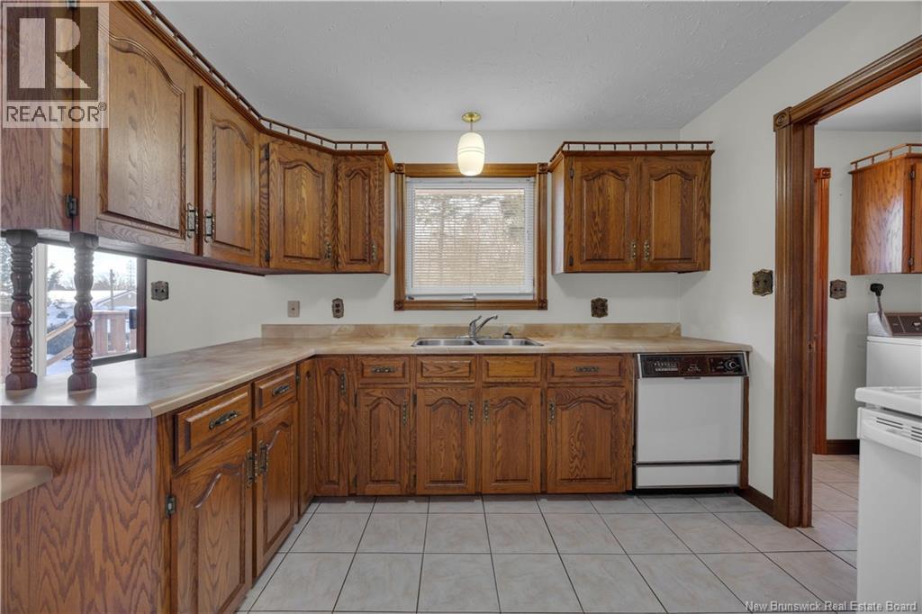 12 Dunrobin Street, Rothesay, New Brunswick E2E 3R3 - Photo 12 - NB133817