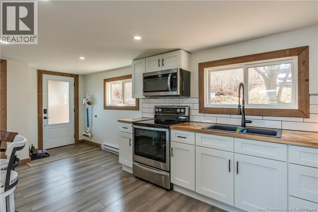 8980 Route 102, Grand Bay-Westfield, New Brunswick  E2M 7B6 - Photo 10 - NB133995