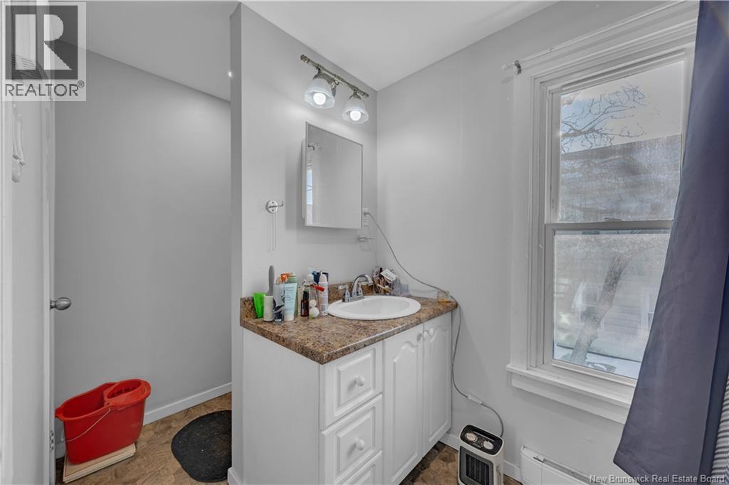 165 Guilford Street, Saint John, New Brunswick  E2M 1V8 - Photo 5 - NB133025