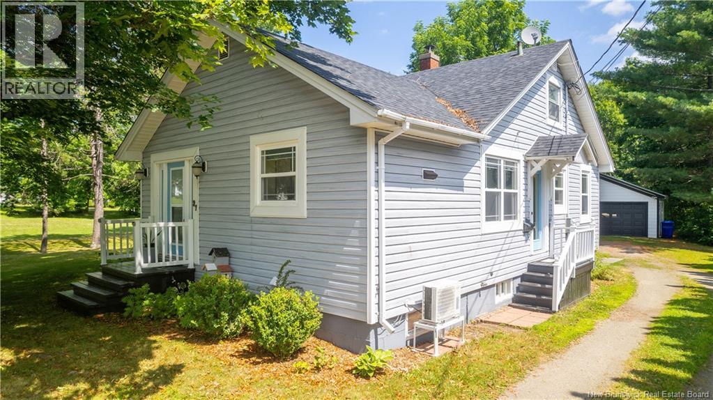 27 Hill Street, St. Stephen, New Brunswick  E3L 1N6 - Photo 2 - NB134174