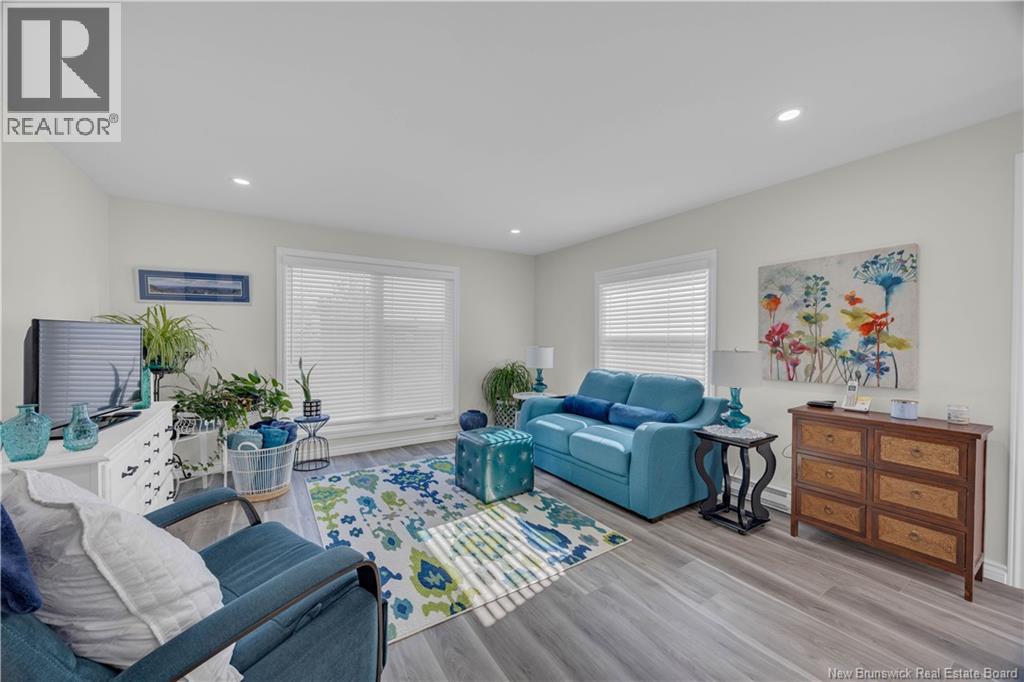 30 Violet Street, Saint John, New Brunswick  E2M 5N2 - Photo 5 - NB133429