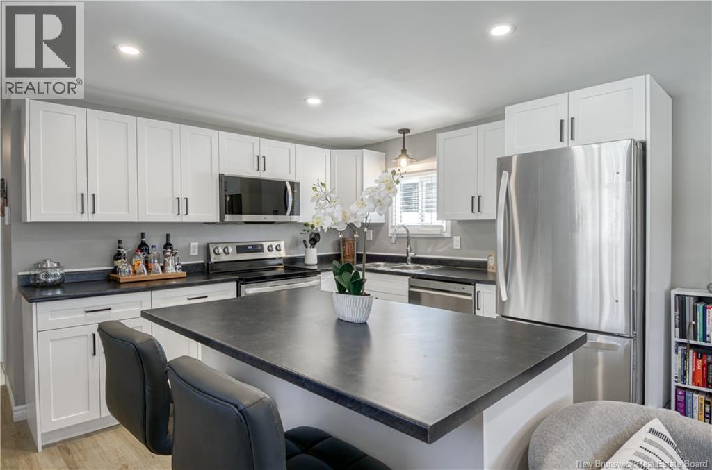 76 Glen View Drive, Saint John, New Brunswick  E2H 2R6 - Photo 2 - NB134284