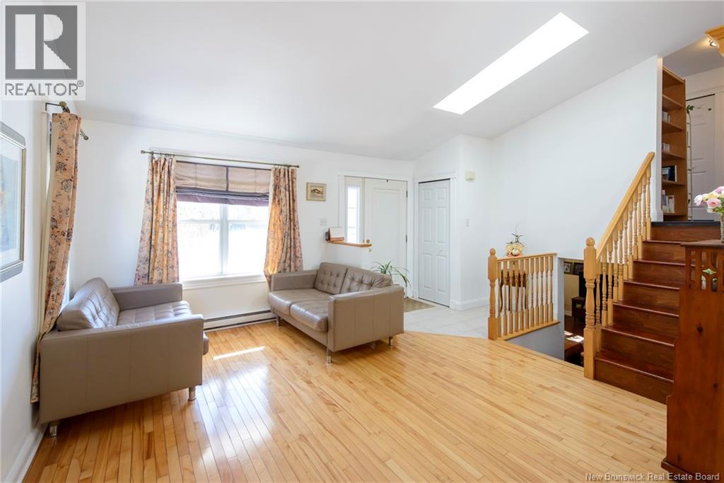 77 Donlyn Drive, Rothesay, New Brunswick  E2E 4X7 - Photo 2 - NB134261