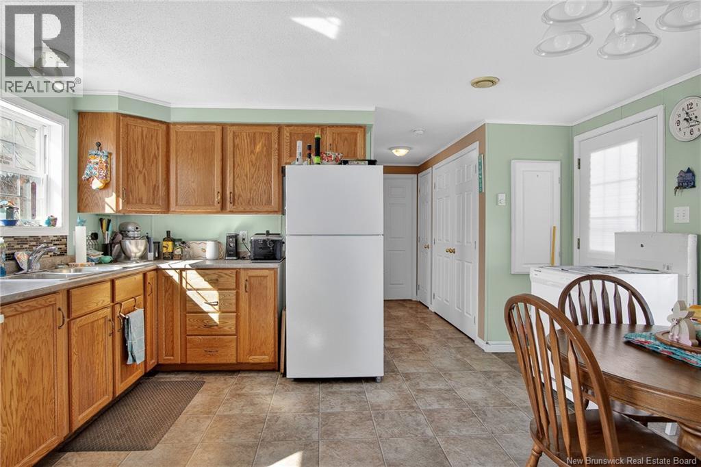 27 Rex Hurley Boulevard, Saint John, New Brunswick  E2H 0B6 - Photo 9 - NB134455