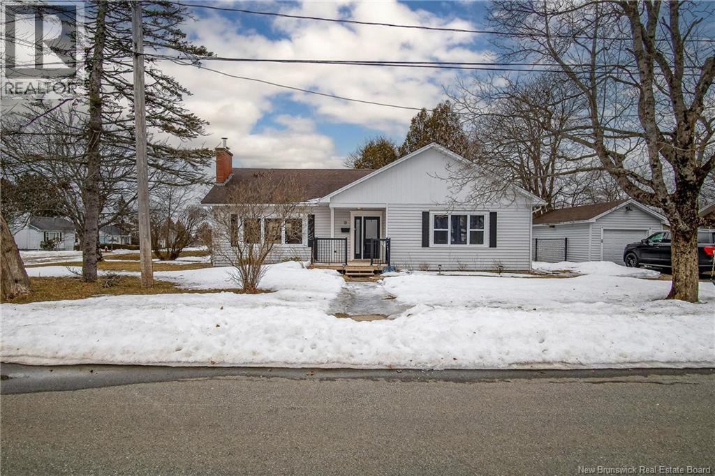 15 Fenton Drive, Saint John, New Brunswick