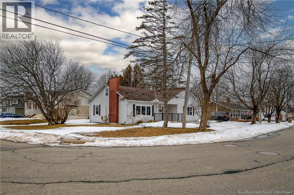 15 Fenton Drive, Saint John, New Brunswick  E2M 4E6 - Photo 6 - NB134938