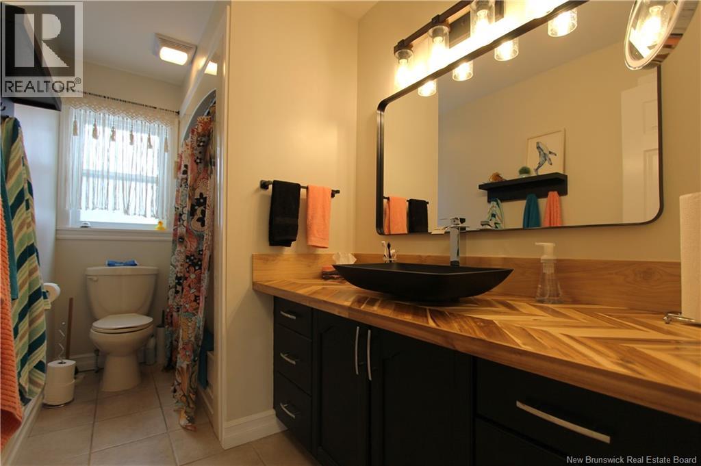 83 Mountfield Crescent, Saint John, New Brunswick E2M 5R4 - Photo 32 - NB135078
