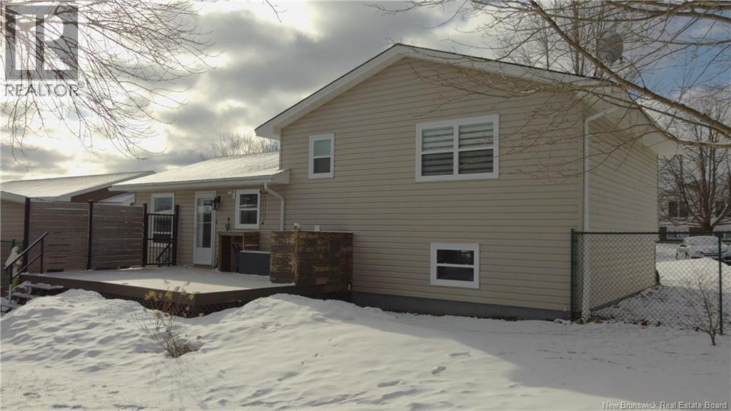 83 Mountfield Crescent, Saint John, New Brunswick E2M 5R4 - Photo 9 - NB135078