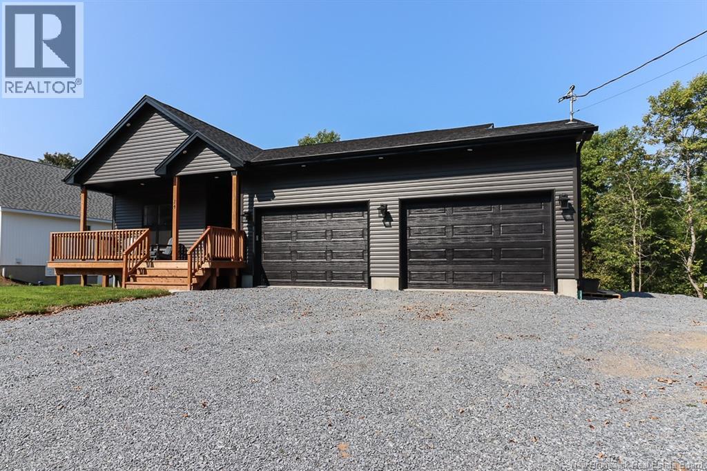 14 Sheraton Avenue, Quispamsis, New Brunswick E2E 1L9 - Photo 2 - NB135104