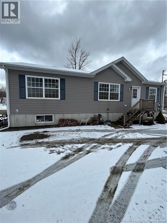 103 Queensway Street, St. Stephen, New Brunswick E3L 1L6 - Photo 2 - NB135088