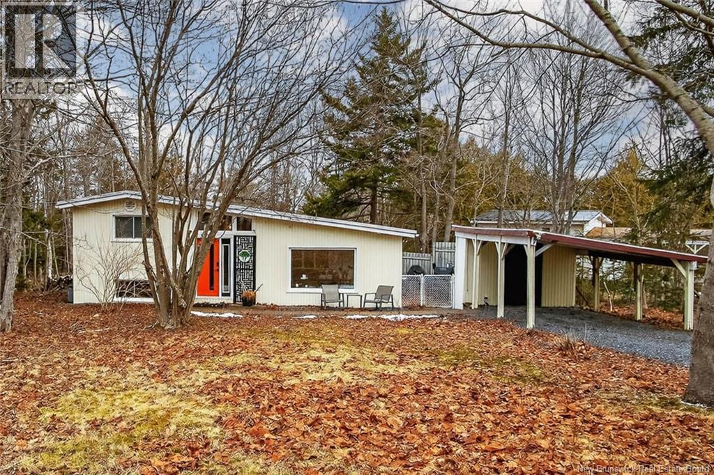 17 Iona Avenue, Rothesay, New Brunswick