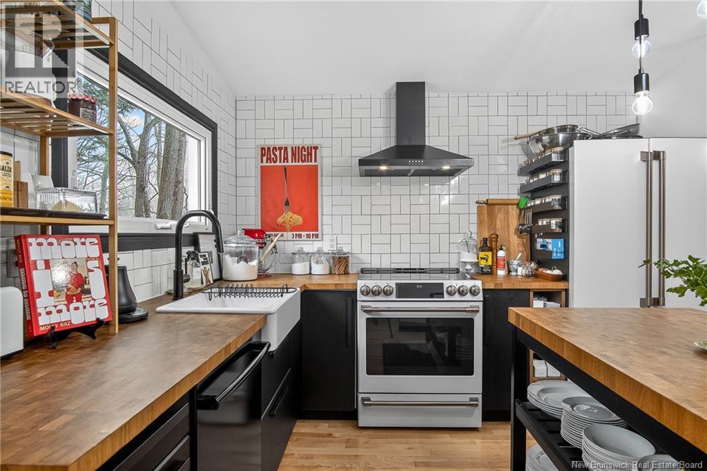 17 Iona Avenue, Rothesay, New Brunswick E2E 3H8 - Photo 16 - NB135194