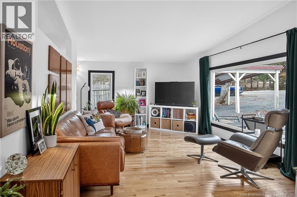 17 Iona Avenue, Rothesay, New Brunswick E2E 3H8 - Photo 5 - NB135194