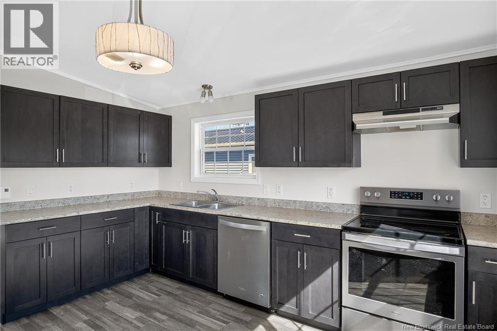 34 Violet Street, Saint John, New Brunswick E2M 5M3 - Photo 10 - NB135590