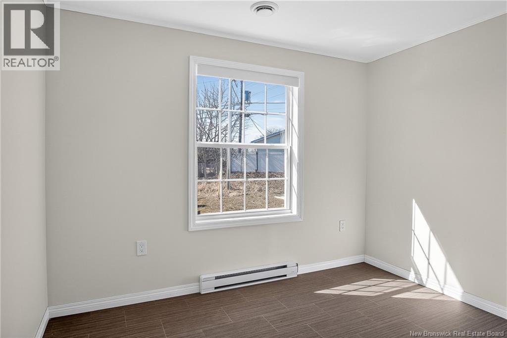 34 Violet Street, Saint John, New Brunswick E2M 5M3 - Photo 13 - NB135590