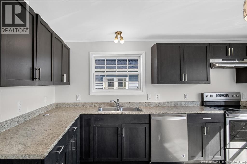 34 Violet Street, Saint John, New Brunswick E2M 5M3 - Photo 9 - NB135590