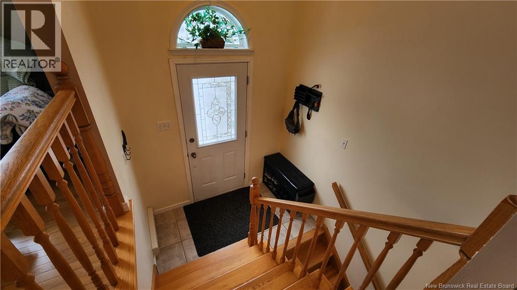 90 Honeysuckle Drive, Saint John, New Brunswick E2M 5T1 - Photo 3 - NB135570