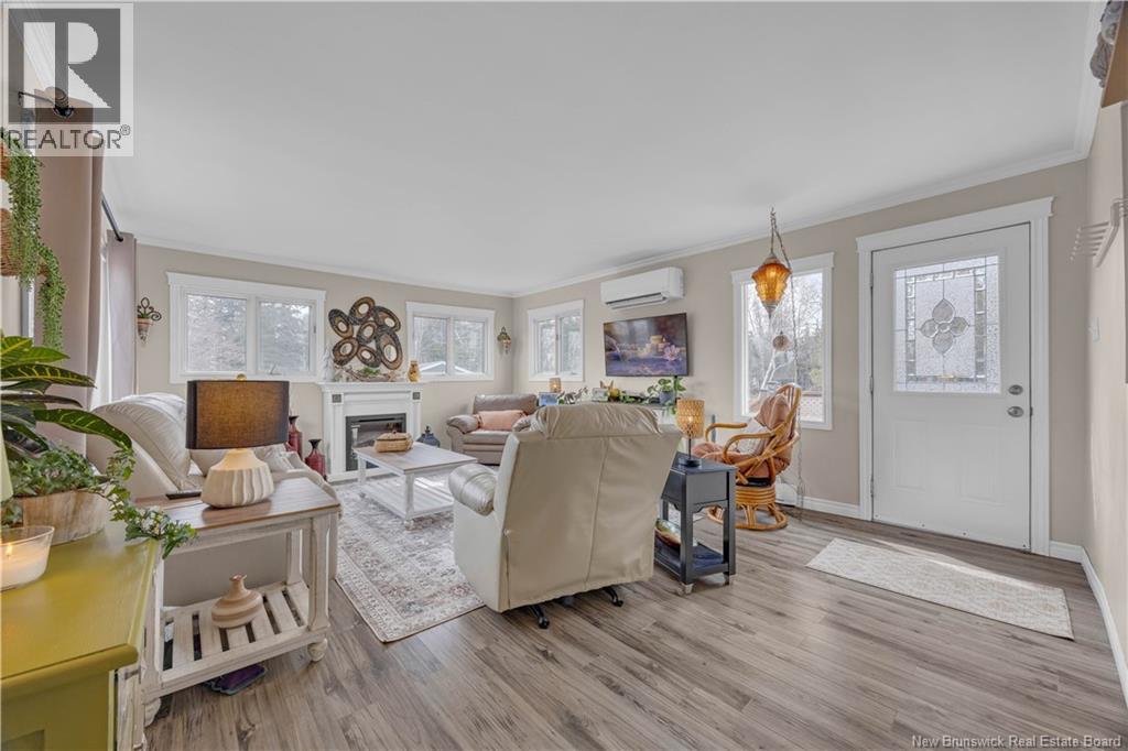 55 Hayes Street, Saint John, New Brunswick E2M 5K2 - Photo 8 - NB134795