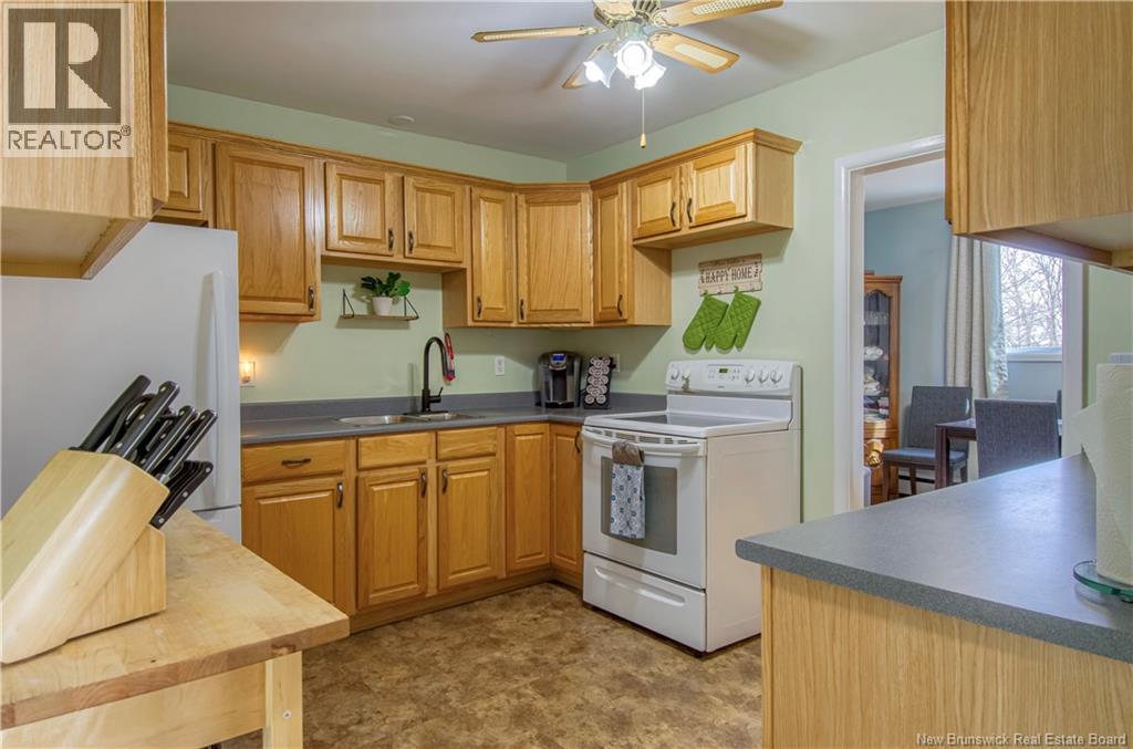 310 River Hill Drive, Saint John, New Brunswick E2M 4T7 - Photo 16 - NB135733