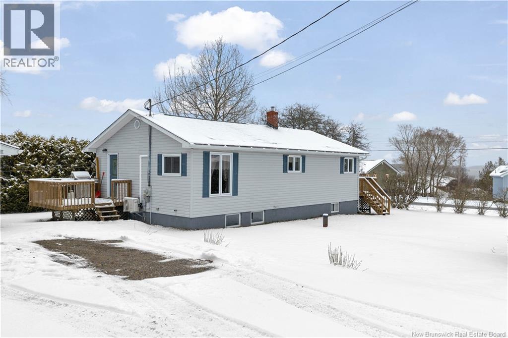 12 Murray Street, Grand Bay-Westfield, New Brunswick E5K 1C6 - Photo 2 - NB135772