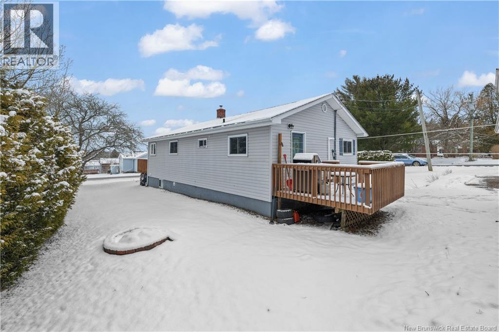 12 Murray Street, Grand Bay-Westfield, New Brunswick E5K 1C6 - Photo 25 - NB135772