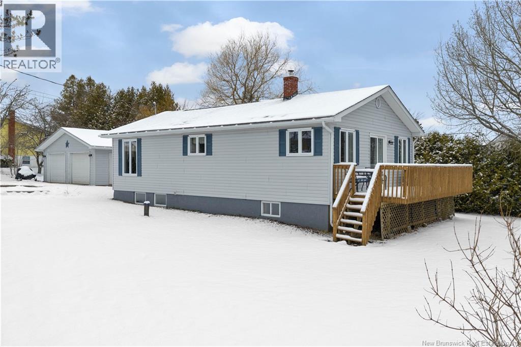 12 Murray Street, Grand Bay-Westfield, New Brunswick E5K 1C6 - Photo 3 - NB135772