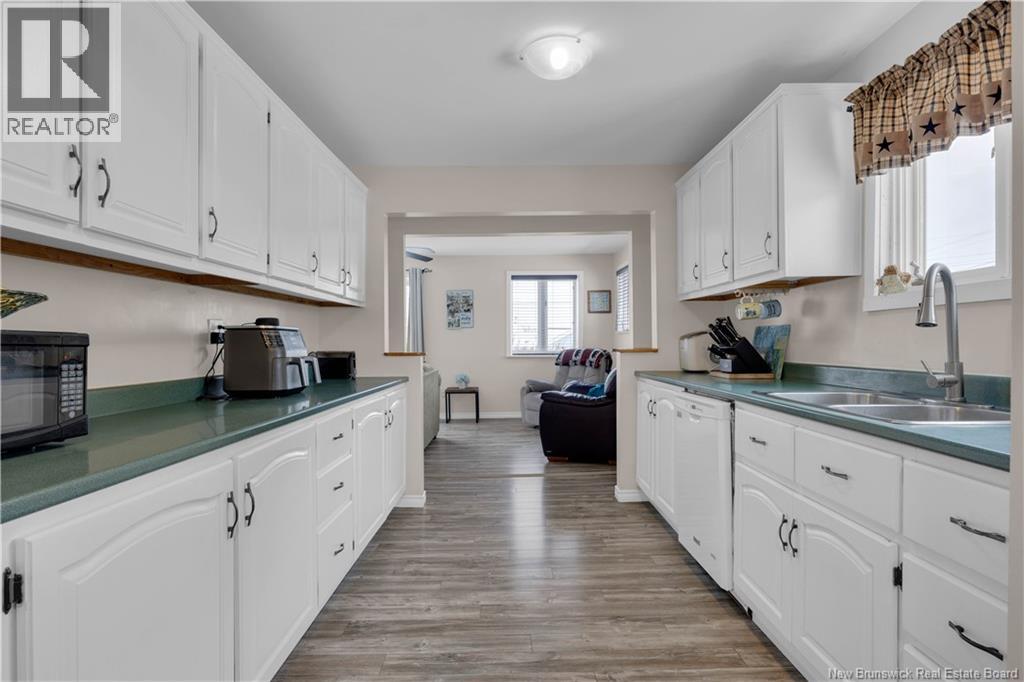 12 Murray Street, Grand Bay-Westfield, New Brunswick E5K 1C6 - Photo 8 - NB135772