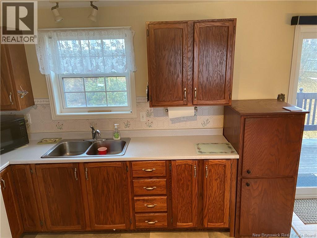 110 Honeysuckle Drive, Saint John, New Brunswick E2M 5T1 - Photo 11 - NB135853