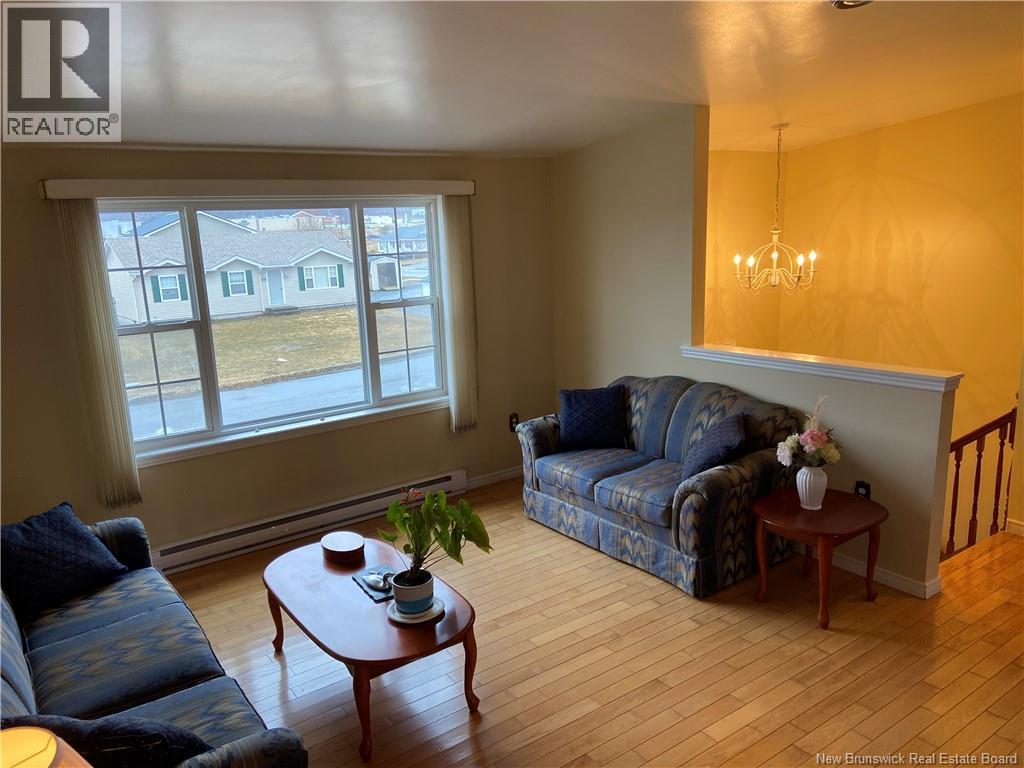 110 Honeysuckle Drive, Saint John, New Brunswick E2M 5T1 - Photo 4 - NB135853