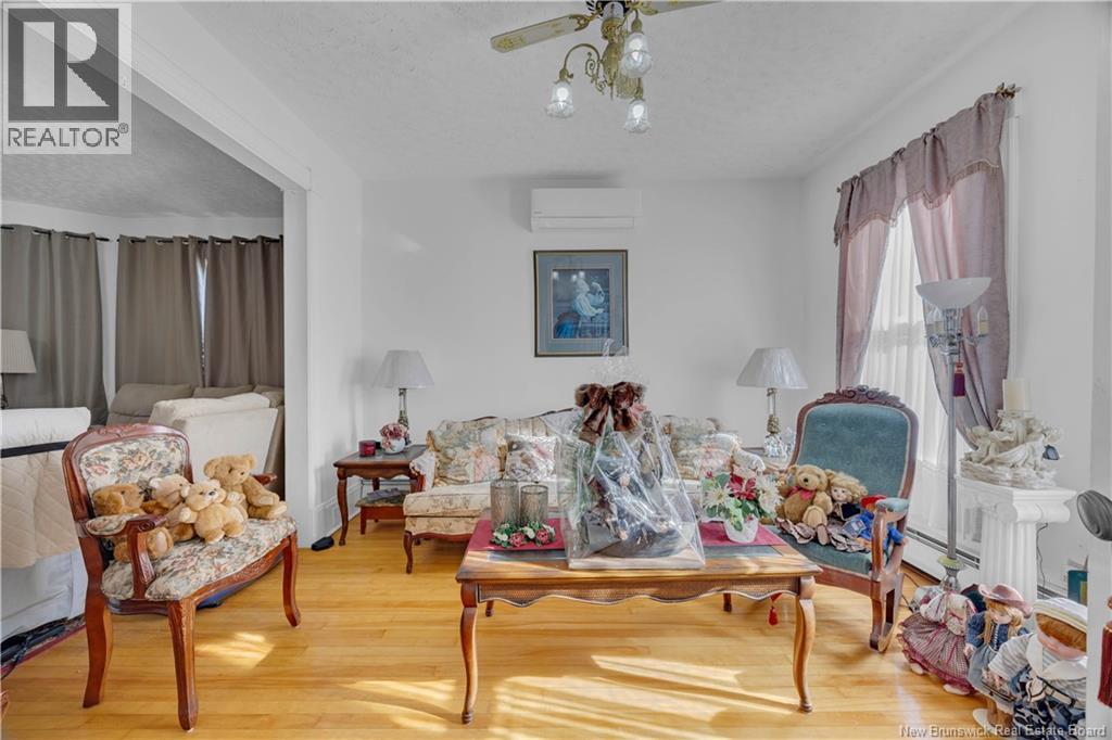 163 Guilford Street, Saint John, New Brunswick  E2M 1V8 - Photo 4 - NB135371