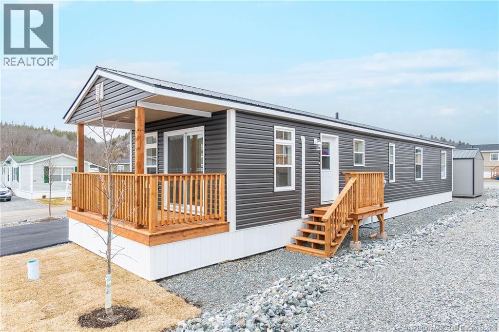 108 Glenview, Saint John, New Brunswick  E2H 0B6 - Photo 3 - NB136368