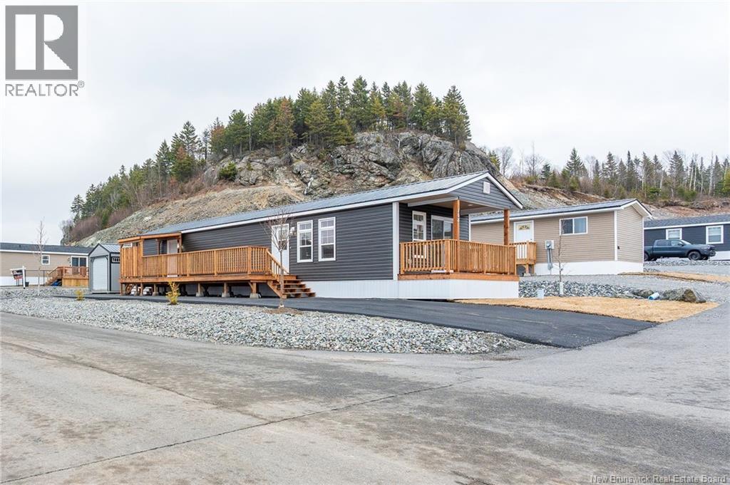 108 Glenview, Saint John, New Brunswick  E2H 0B6 - Photo 4 - NB136368