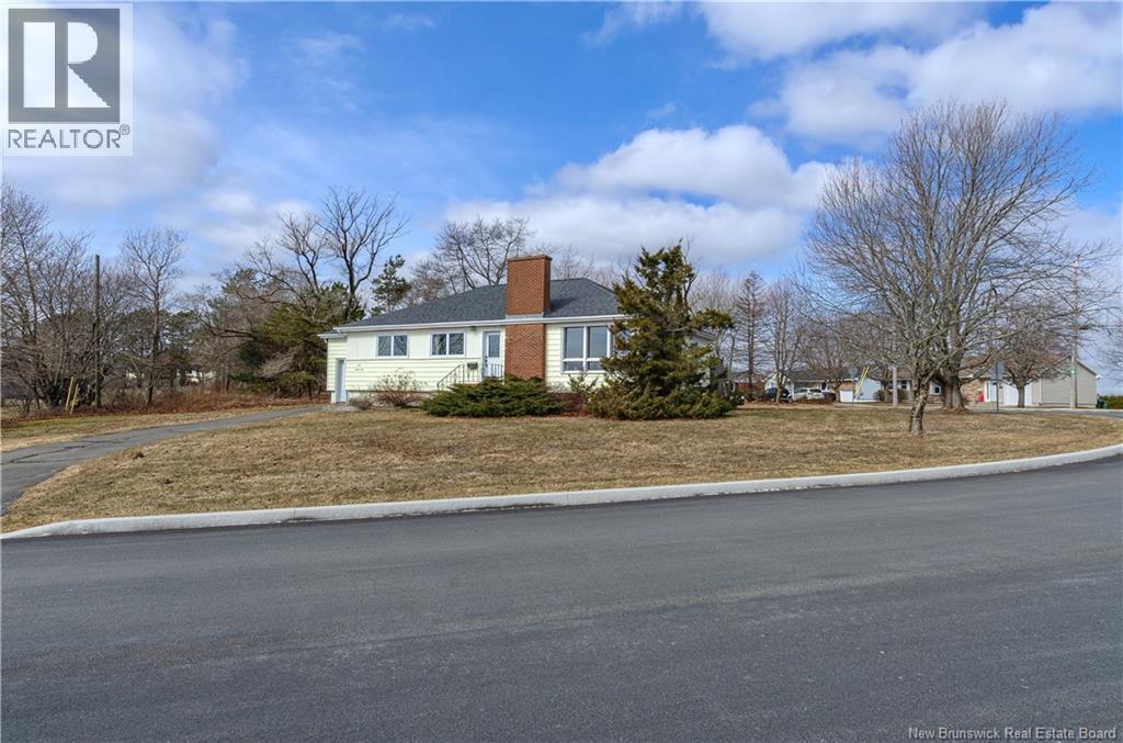 461 Ridge Row, Saint John, New Brunswick  E2M 4A3 - Photo 5 - NB136123