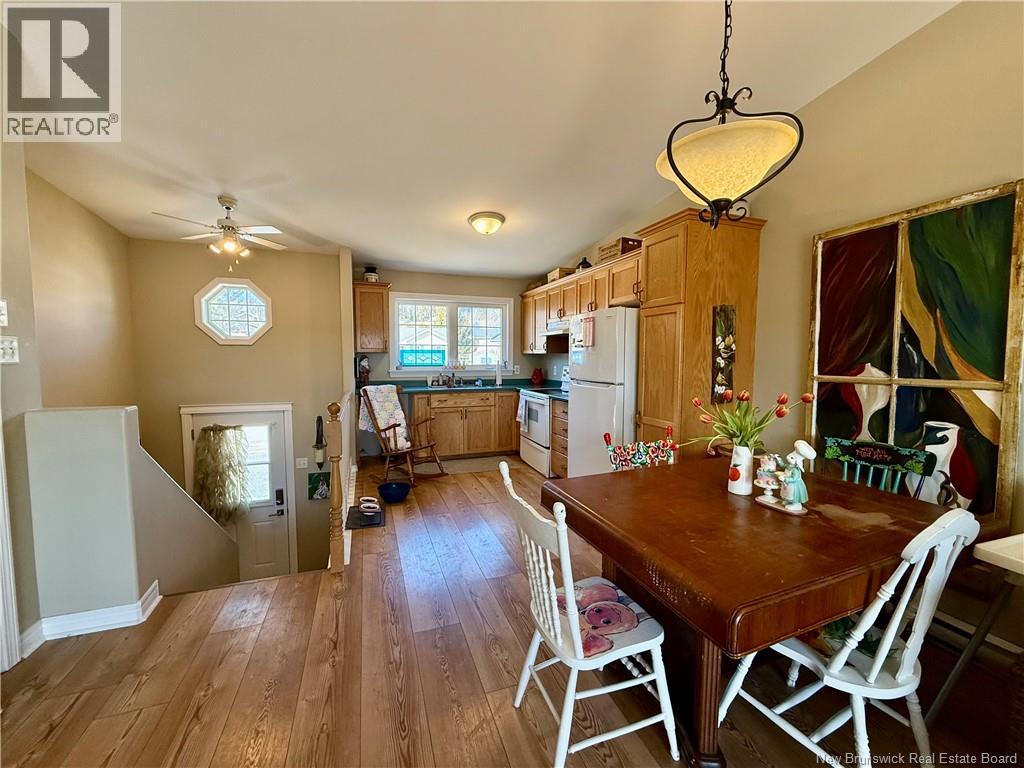 61 Downsview Drive, Saint John, New Brunswick  E2M 7X4 - Photo 4 - NB136164