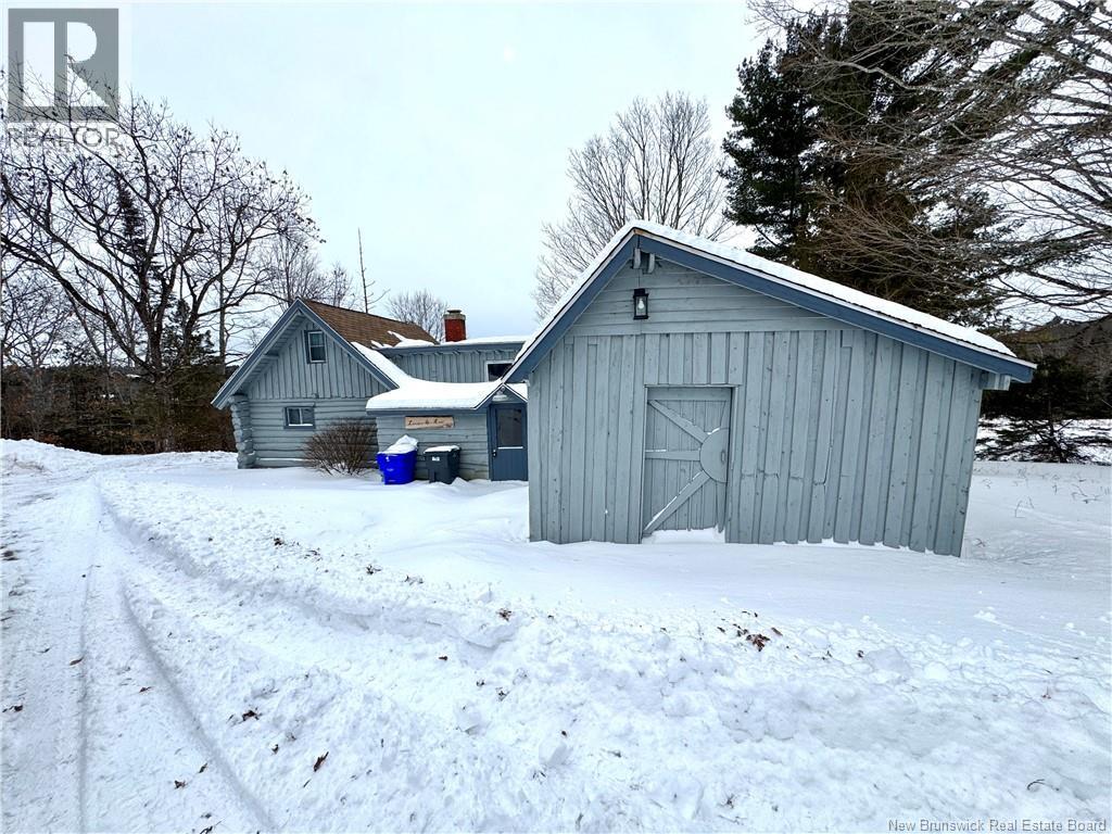 35 Hills Road, Oak Bay, New Brunswick  E3L 4K6 - Photo 4 - NB136129