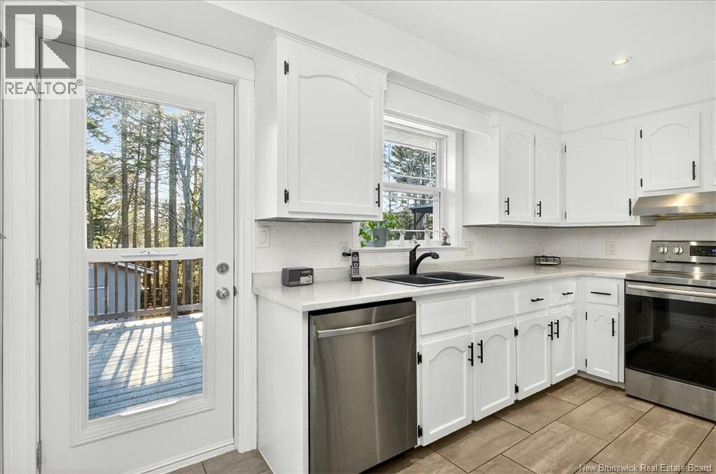 15 Lyman Drive, Quispamsis, New Brunswick  E2E 4L2 - Photo 6 - NB136896